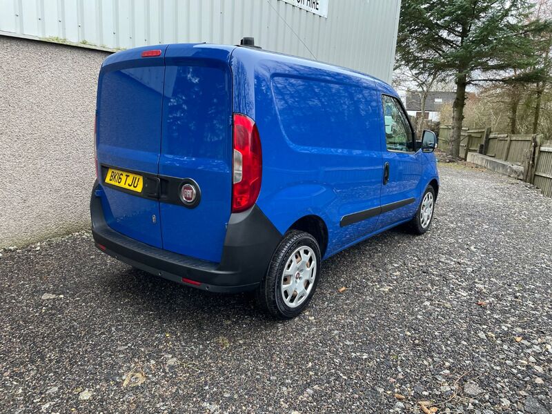 View FIAT DOBLO CARGO 16V SX MULTIJET