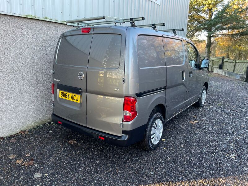 View NISSAN NV200 DCI ACENTA