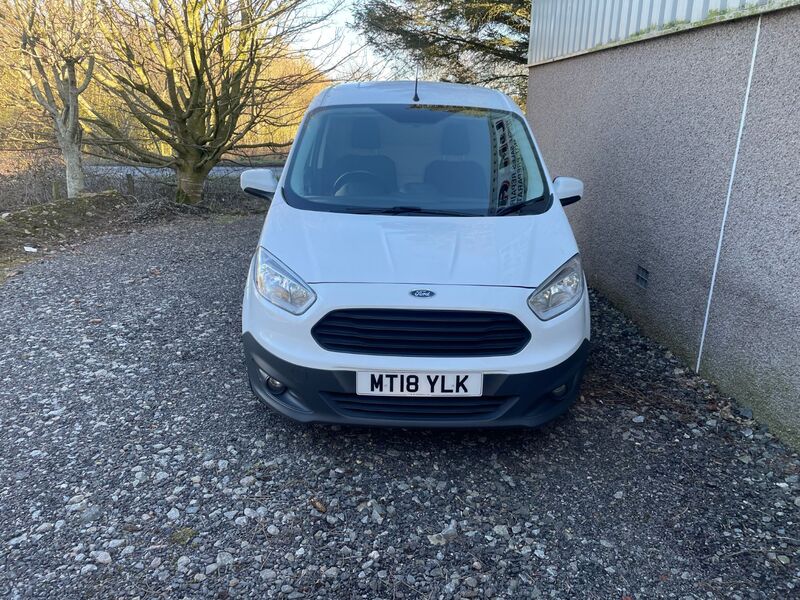 FORD TRANSIT COURIER