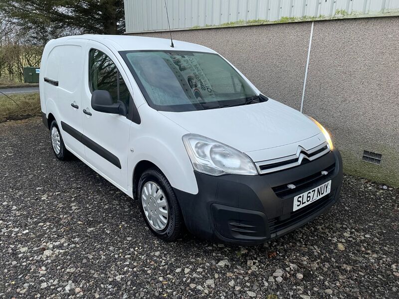 View CITROEN BERLINGO 725 X L2 BLUEHDI