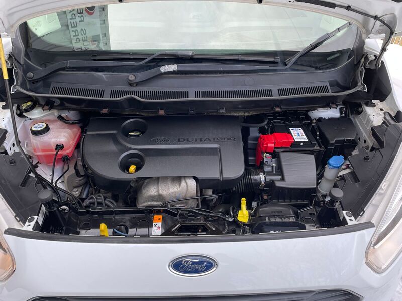 FORD TRANSIT COURIER