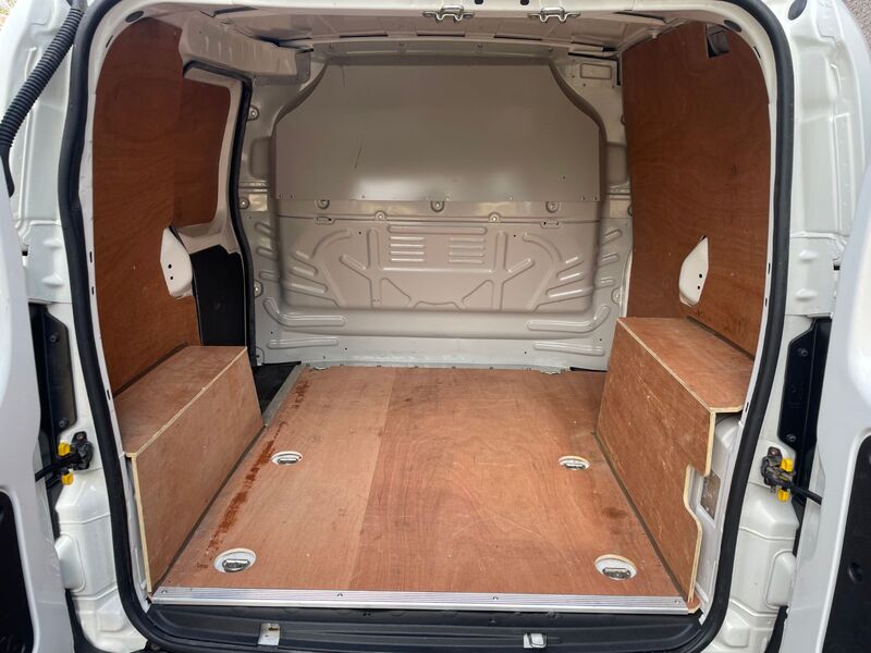 PEUGEOT BIPPER