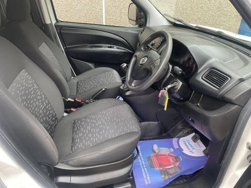 VAUXHALL COMBO