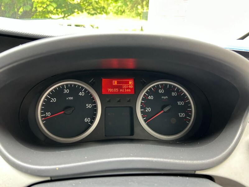 RENAULT TRAFIC