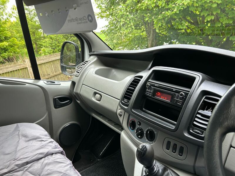RENAULT TRAFIC