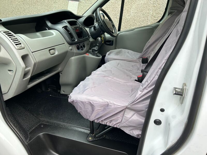 RENAULT TRAFIC