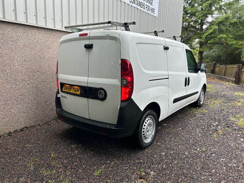 View VAUXHALL COMBO L2H1 2300 CDTI SS