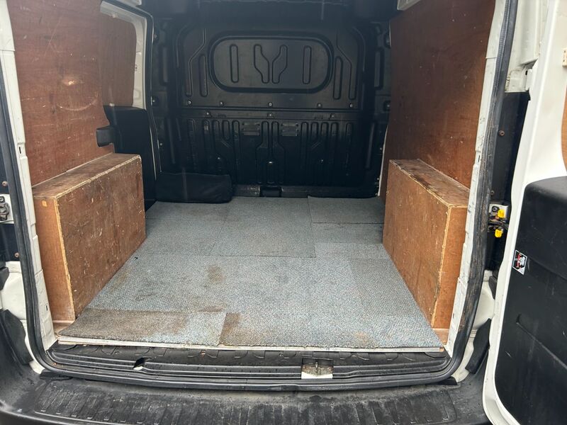 VAUXHALL COMBO
