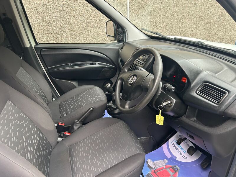 VAUXHALL COMBO