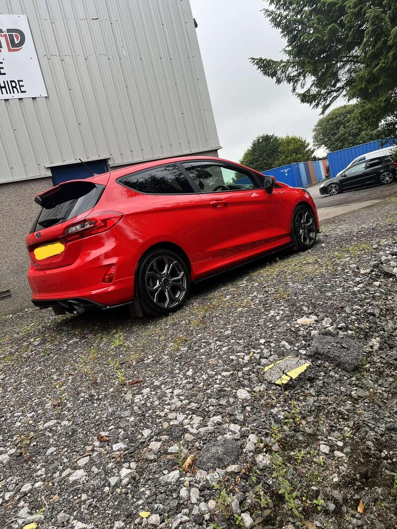 View FORD FIESTA ST-LINE