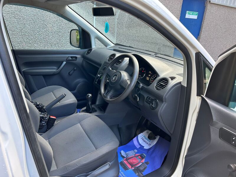 VOLKSWAGEN CADDY