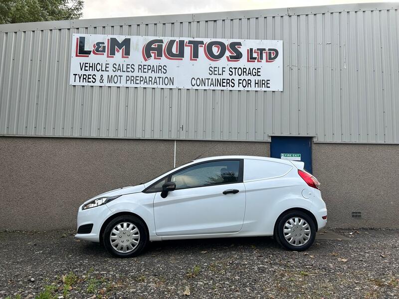 FORD FIESTA VAN