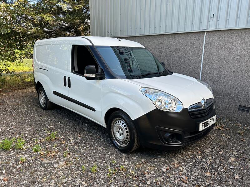 View VAUXHALL COMBO 2300 L2H1 CDTI SS E-FLEX